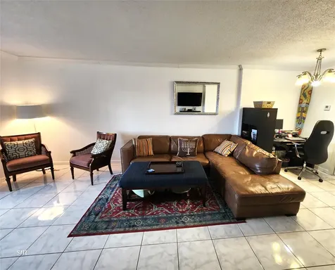 4400 Hillcrest Drive Hollywood FL 33021