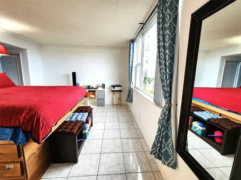 4400 Hillcrest Drive Hollywood FL 33021