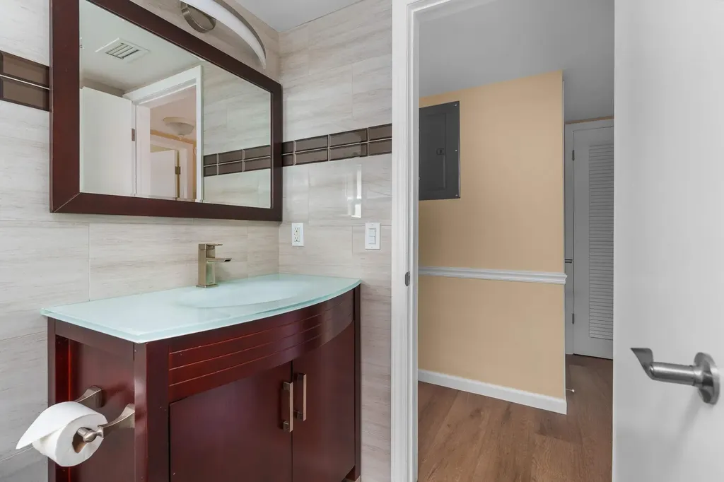 2015 NE 32nd Court Pompano Beach FL 33064