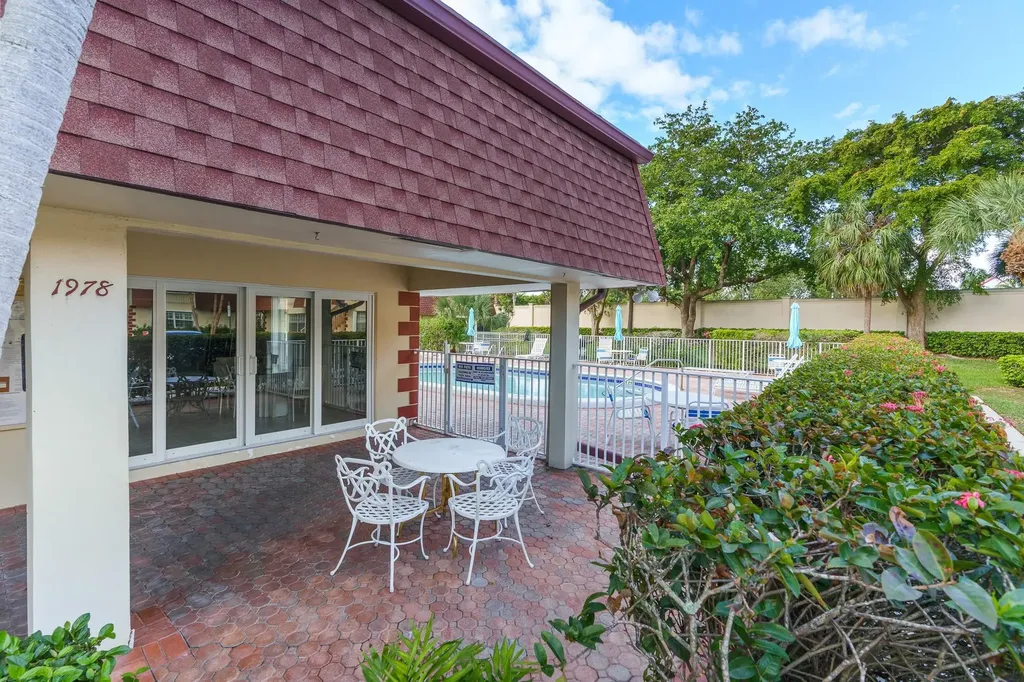 2015 NE 32nd Court Pompano Beach FL 33064