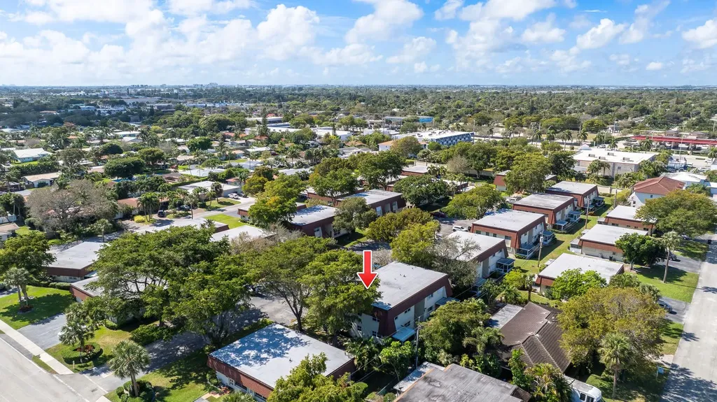 2015 NE 32nd Court Pompano Beach FL 33064