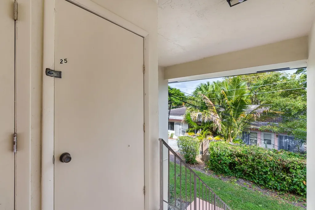 2015 NE 32nd Court Pompano Beach FL 33064