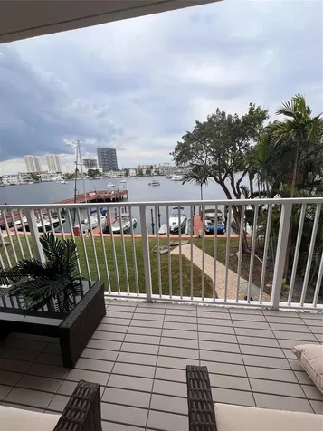 400 Golden Isle Drive Hallandale Beach FL 33009