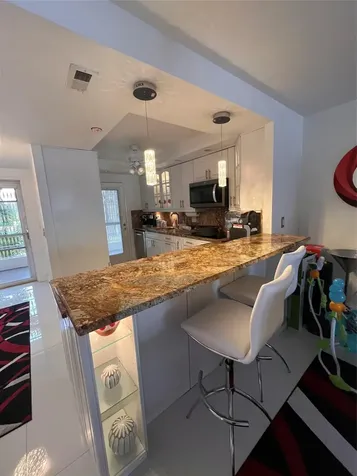 400 Golden Isle Drive Hallandale Beach FL 33009