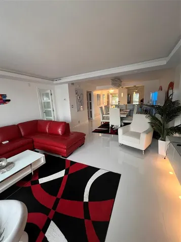 400 Golden Isle Drive Hallandale Beach FL 33009