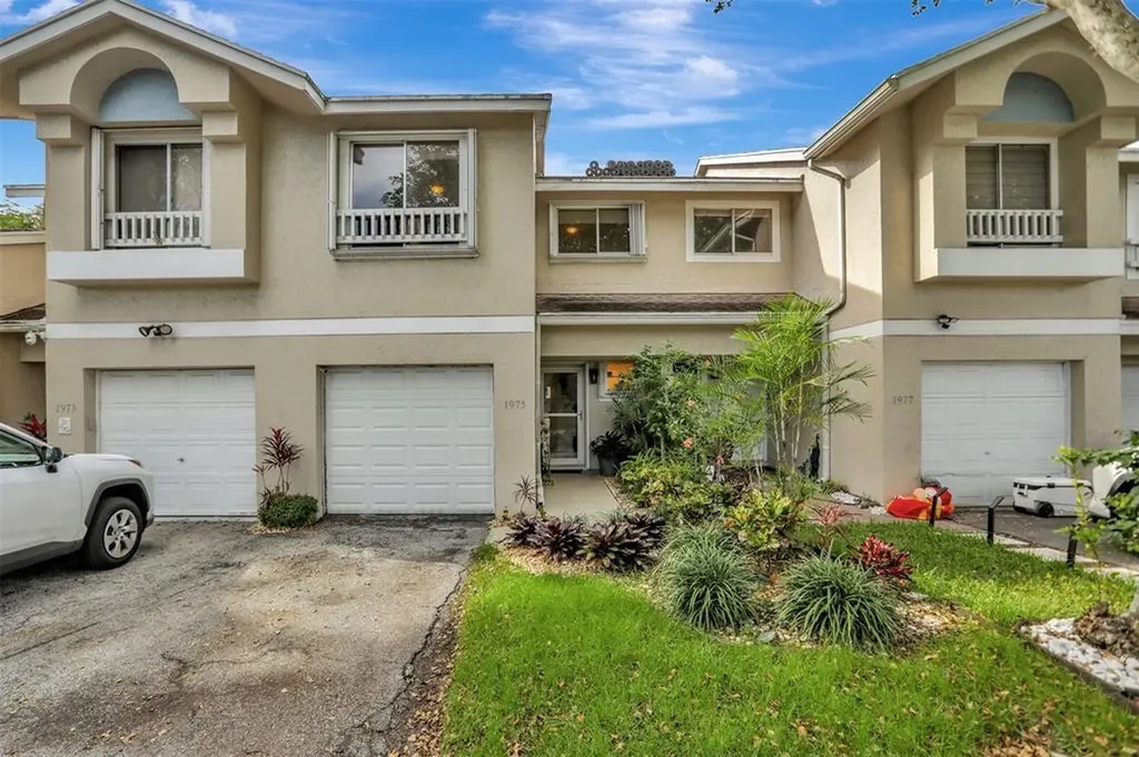 1975 Discovery Circle Deerfield Beach FL 33442