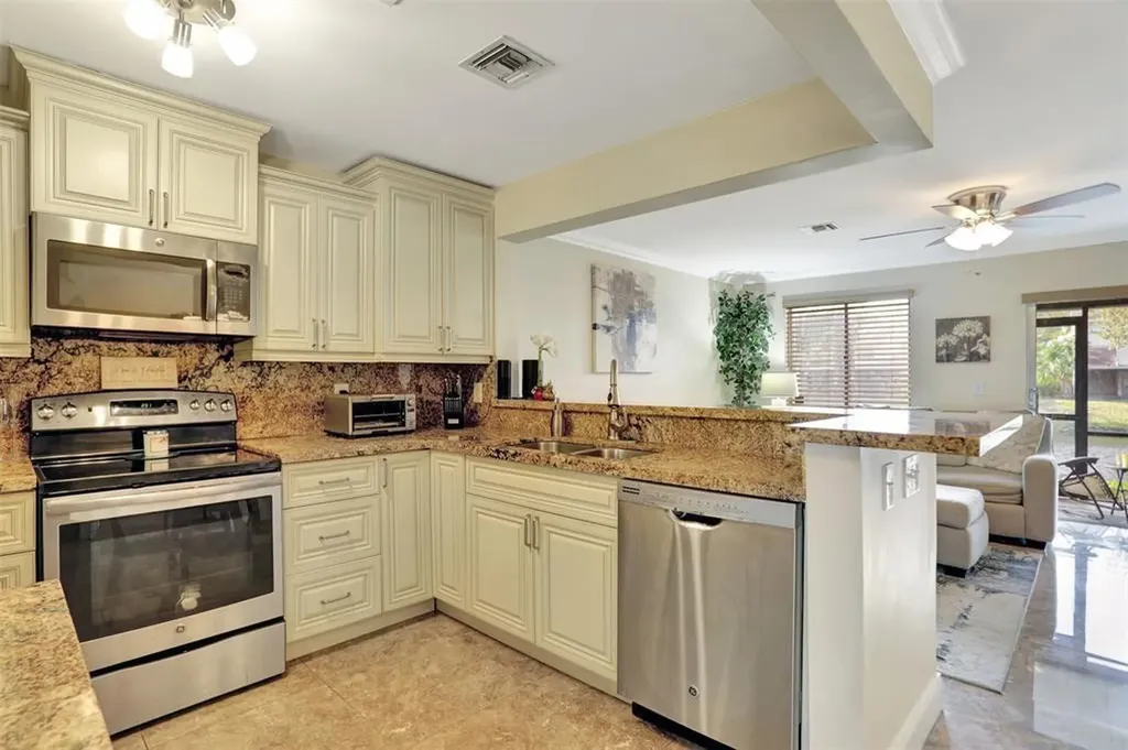 1975 Discovery Circle Deerfield Beach FL 33442