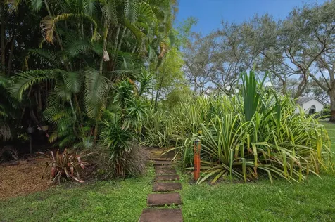 830 NW 122nd Avenue Plantation FL 33325