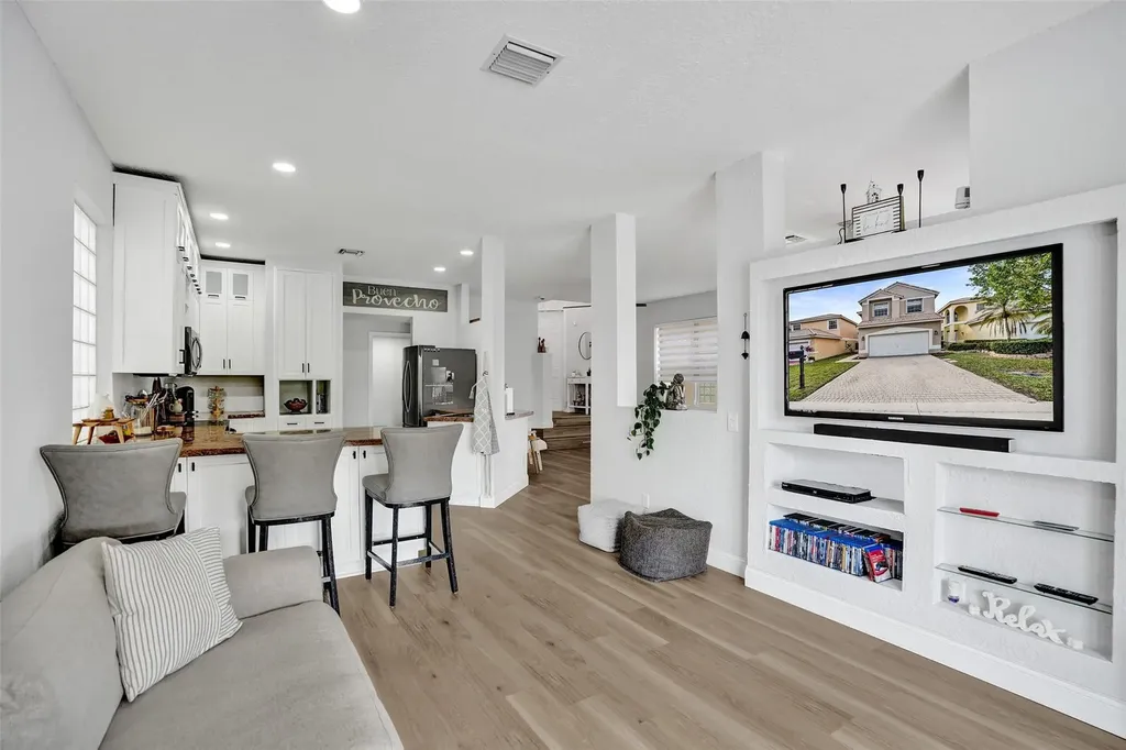 9814 NW 1st Manor Coral Springs FL 33071