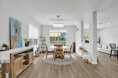 9814 NW 1st Manor Coral Springs FL 33071