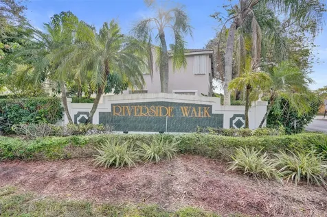 9814 NW 1st Manor Coral Springs FL 33071