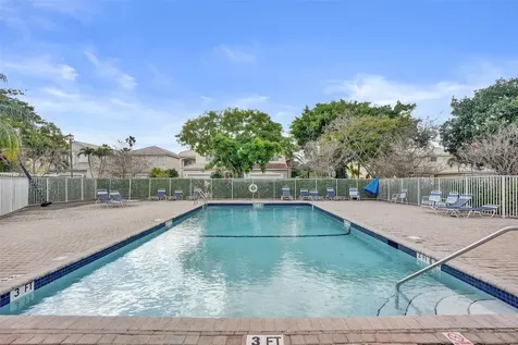 9814 NW 1st Manor Coral Springs FL 33071
