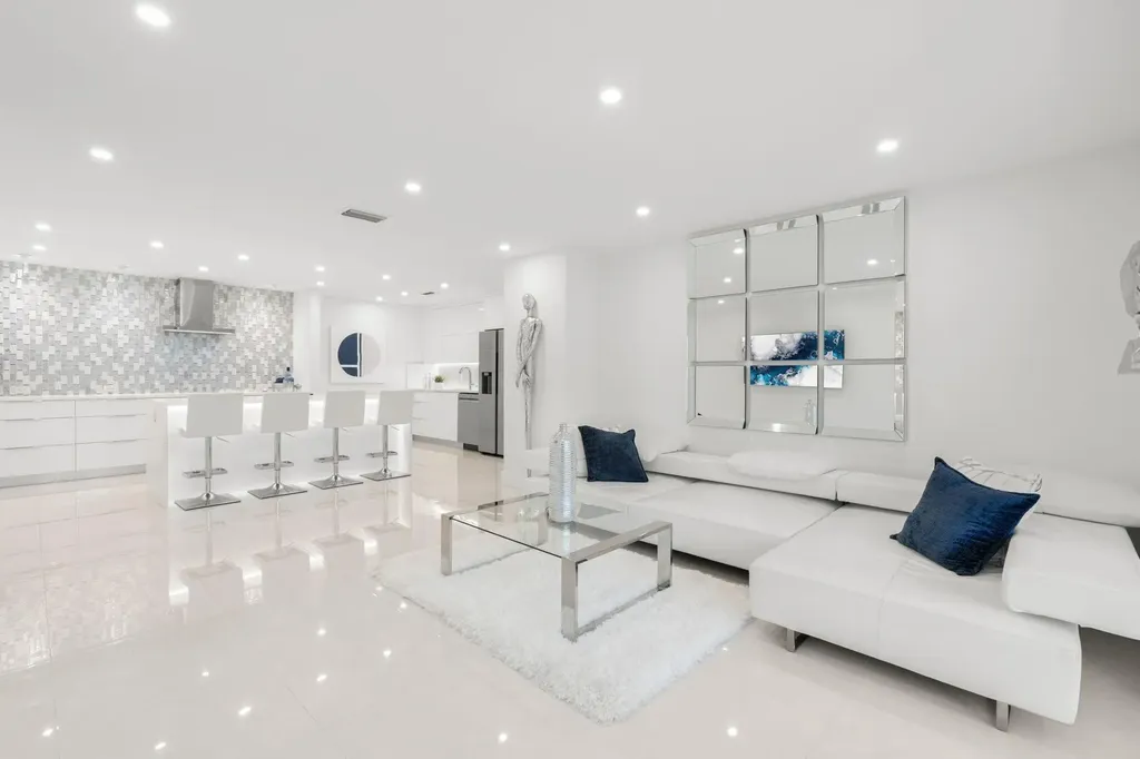 6395 Bay Club Drive Fort Lauderdale FL 33308