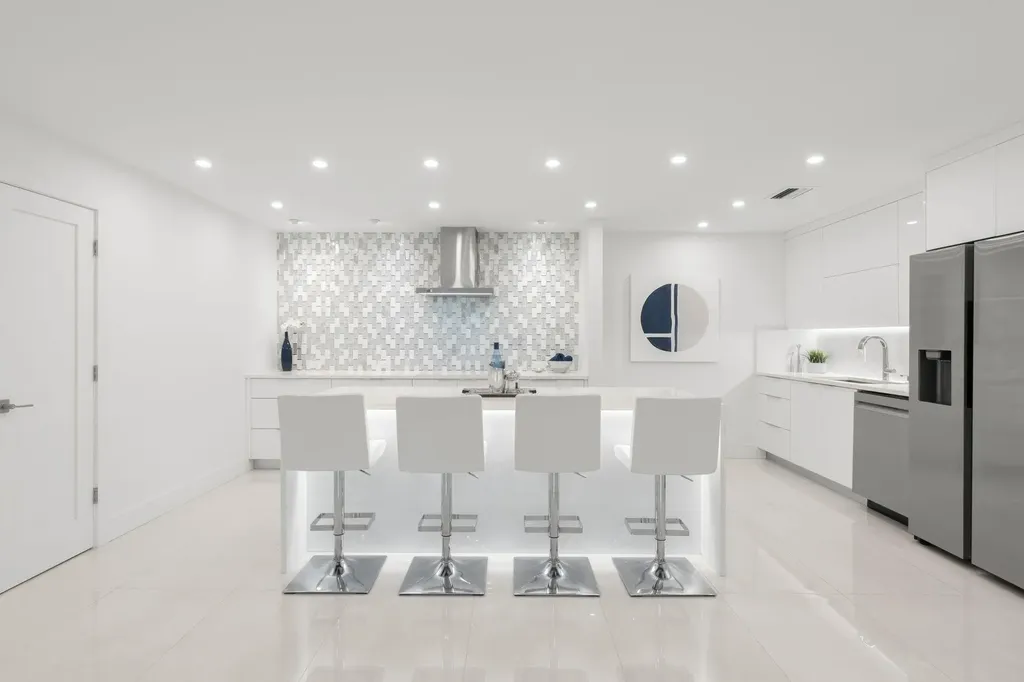 6395 Bay Club Drive Fort Lauderdale FL 33308