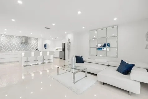 6395 Bay Club Drive Fort Lauderdale FL 33308