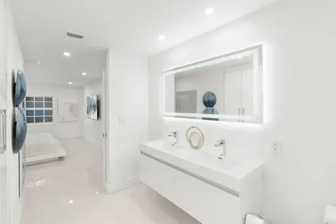 6395 Bay Club Drive Fort Lauderdale FL 33308