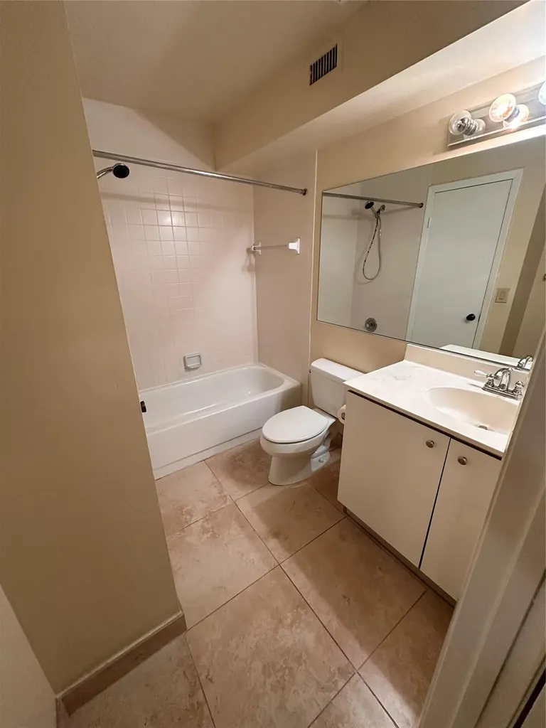 729 NW 91st Terrace Plantation FL 33324