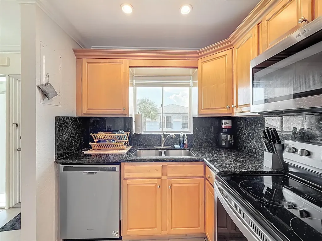 1198 Hillsboro Mile Hillsboro Beach FL 33062