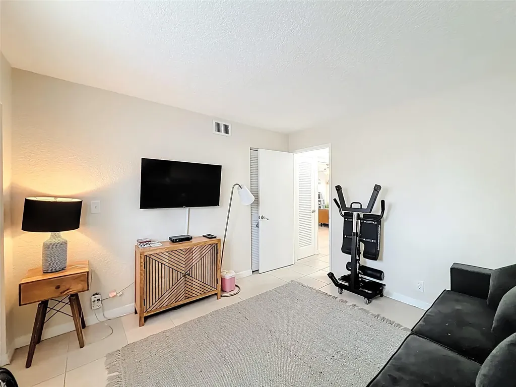 1198 Hillsboro Mile Hillsboro Beach FL 33062