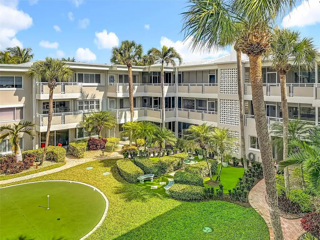 1198 Hillsboro Mile Hillsboro Beach FL 33062