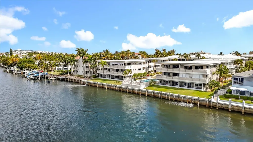 1198 Hillsboro Mile Hillsboro Beach FL 33062