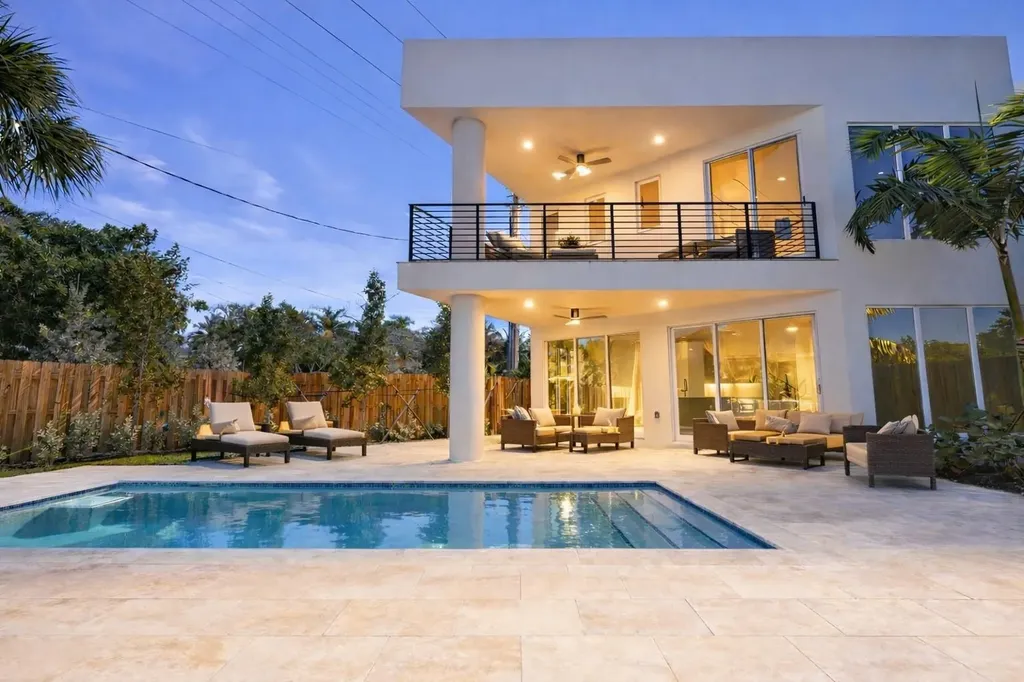 1133 NE 18th Court Fort Lauderdale FL 33305