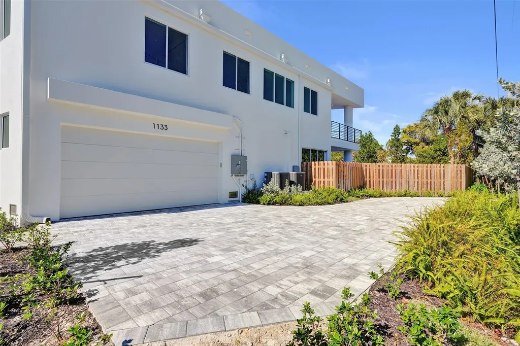 1133 NE 18th Court Fort Lauderdale FL 33305