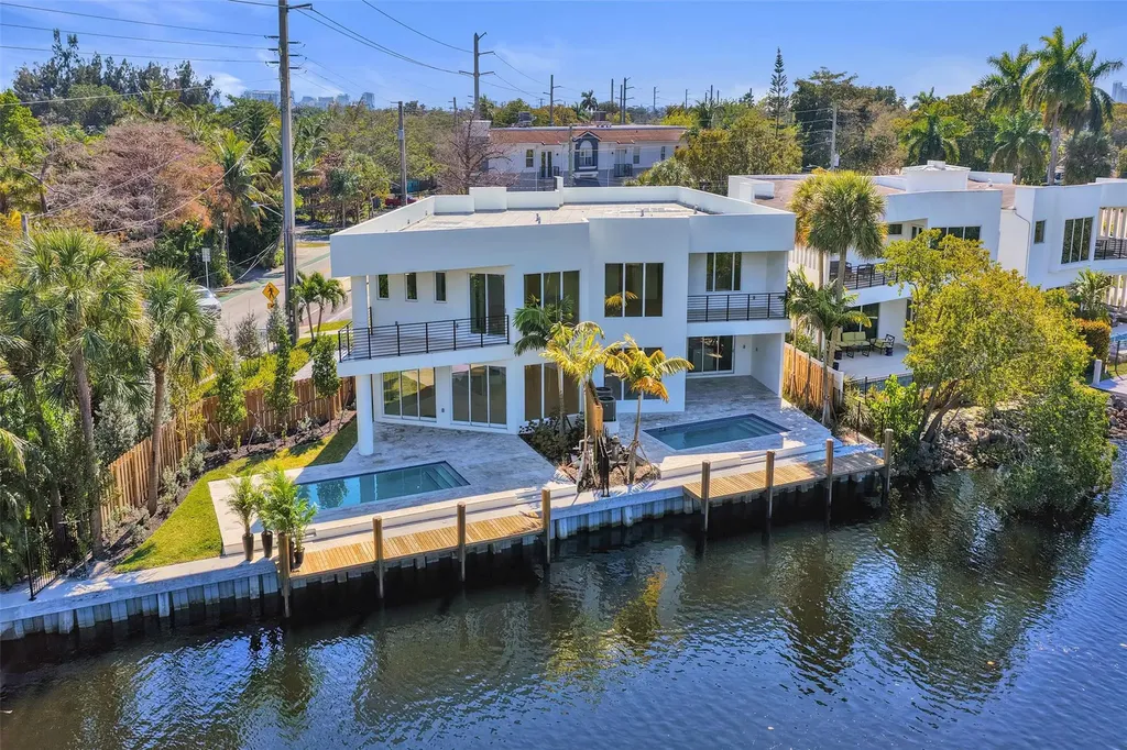 1133 NE 18th Court Fort Lauderdale FL 33305