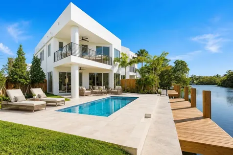 1133 NE 18th Court Fort Lauderdale FL 33305
