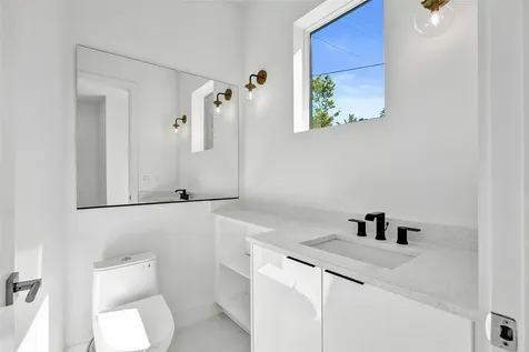 1133 NE 18th Court Fort Lauderdale FL 33305