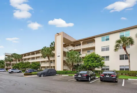 2403 Antigua Circle Coconut Creek FL 33066