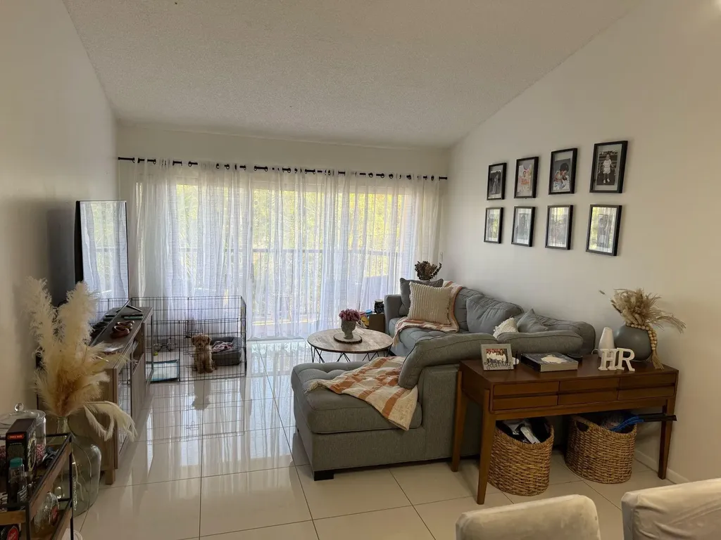 8891 Wiles Road Coral Springs FL 33067