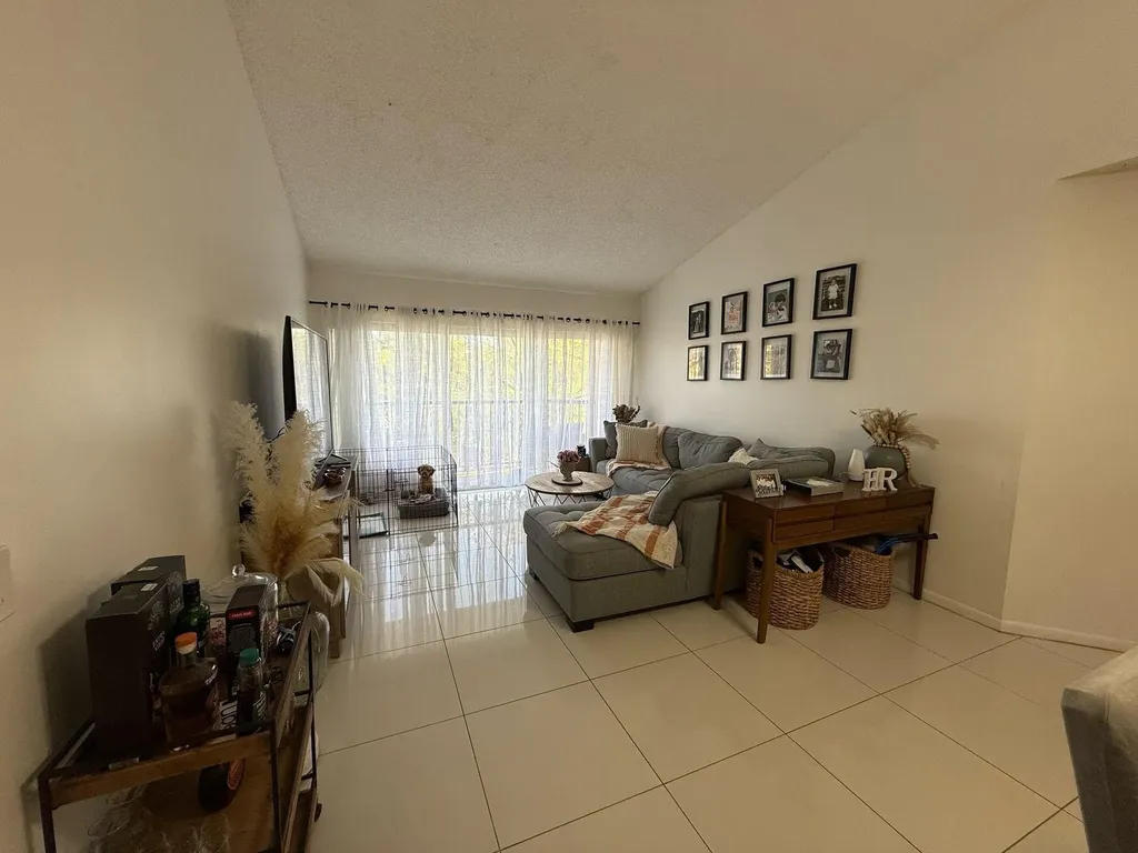 8891 Wiles Road Coral Springs FL 33067
