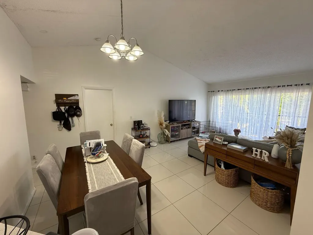 8891 Wiles Road Coral Springs FL 33067