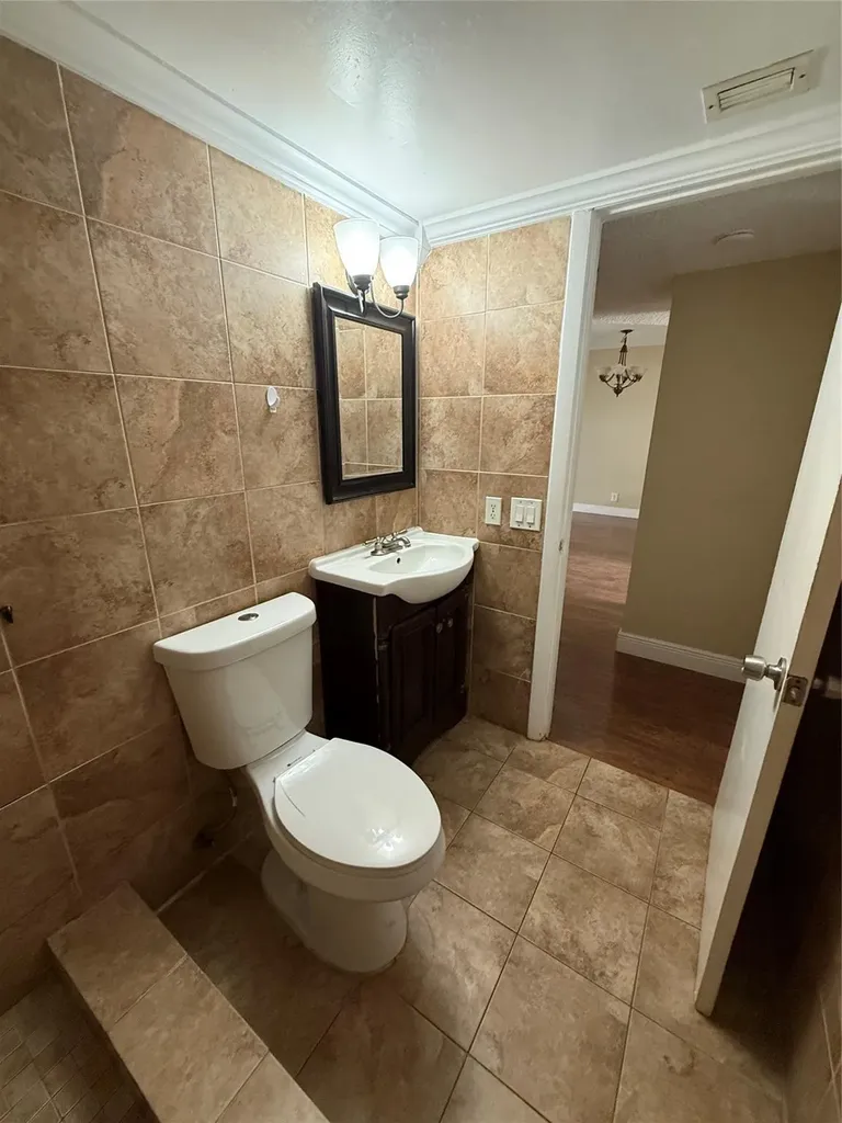 1200 NW 87th Avenue Coral Springs FL 33071