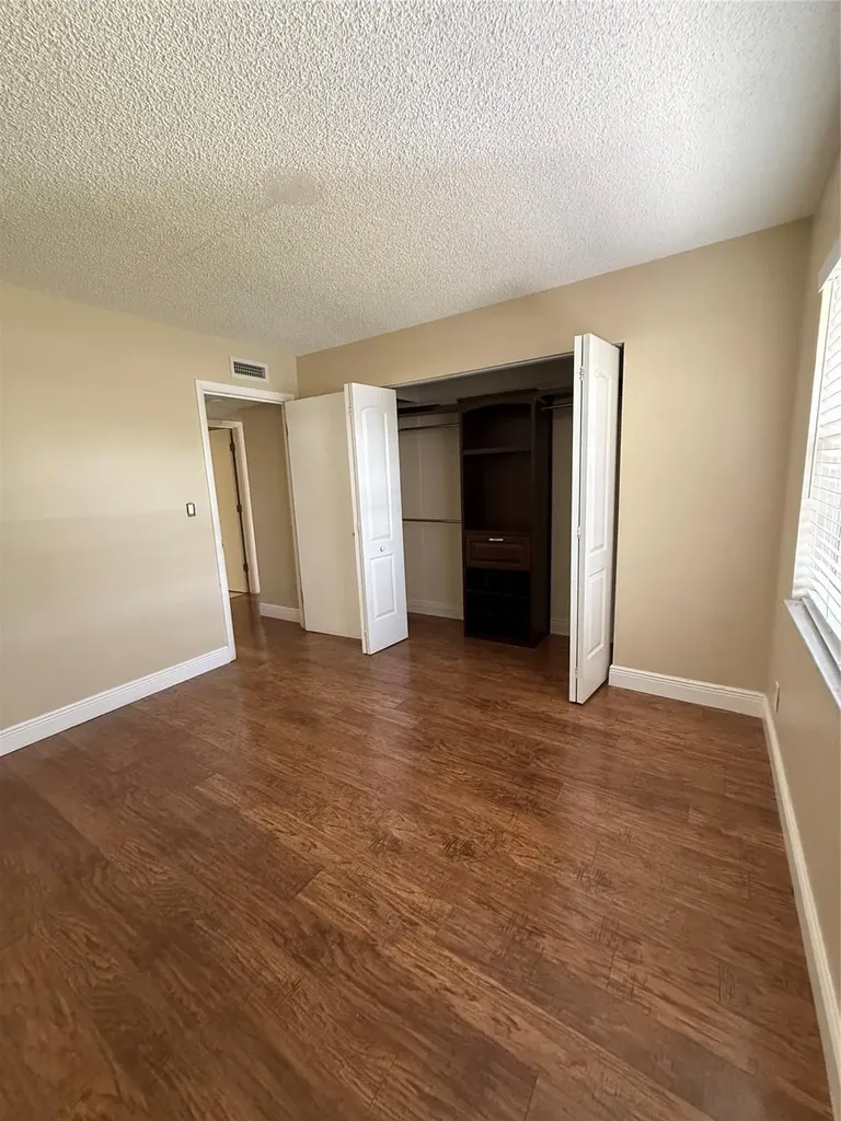 1200 NW 87th Avenue Coral Springs FL 33071