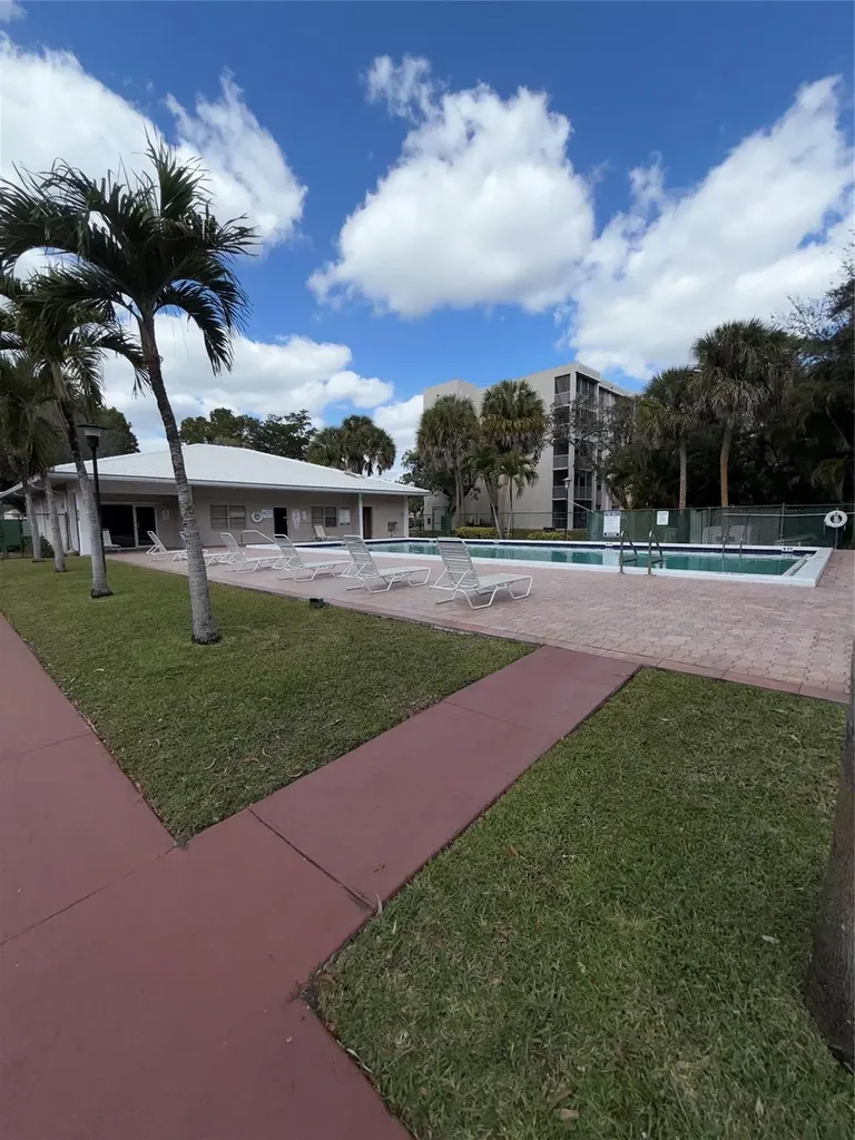 1200 NW 87th Avenue Coral Springs FL 33071