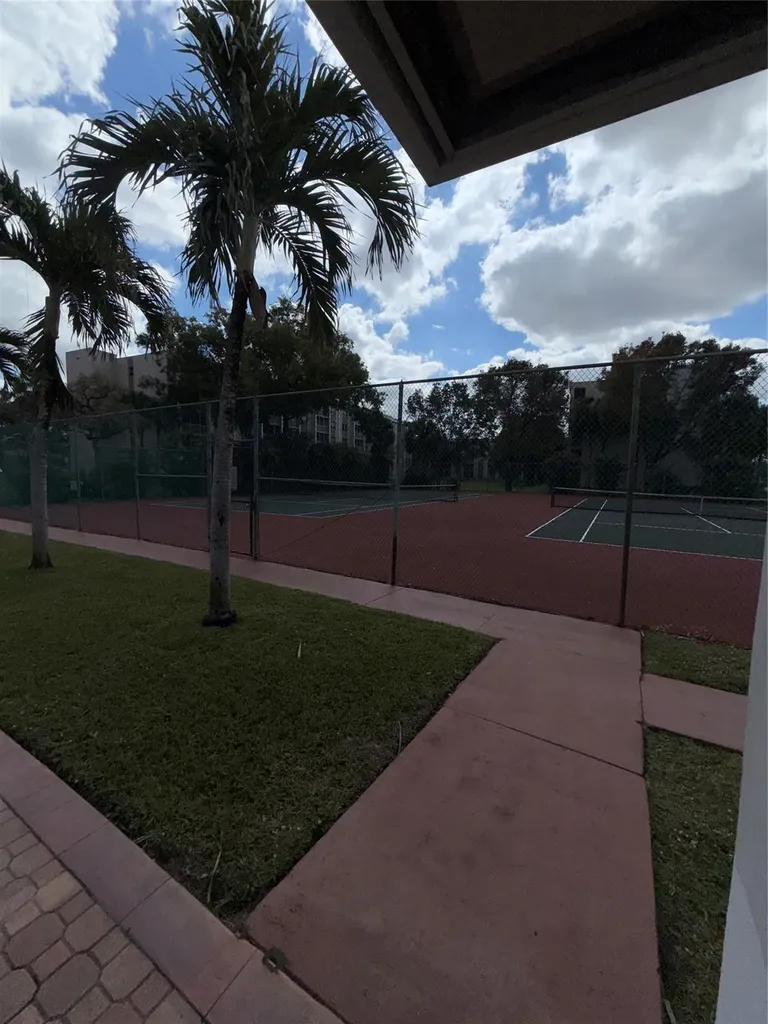 1200 NW 87th Avenue Coral Springs FL 33071