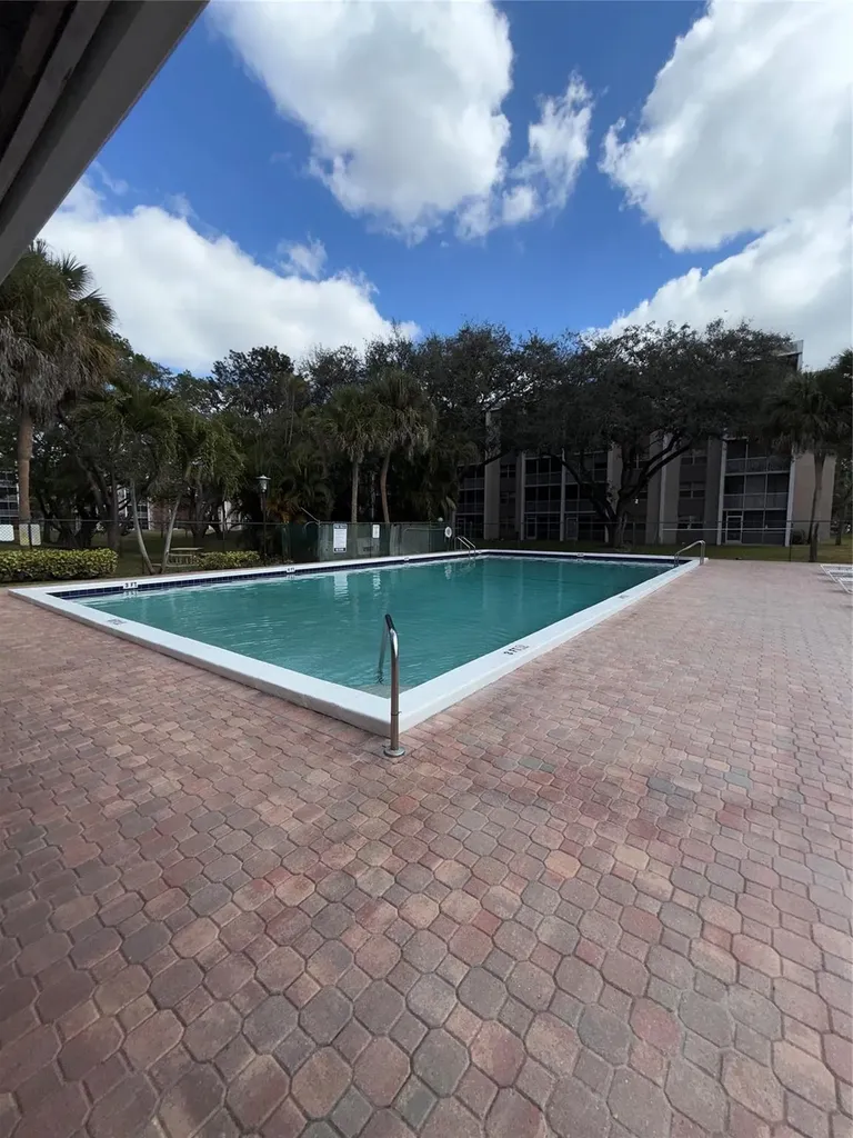 1200 NW 87th Avenue Coral Springs FL 33071