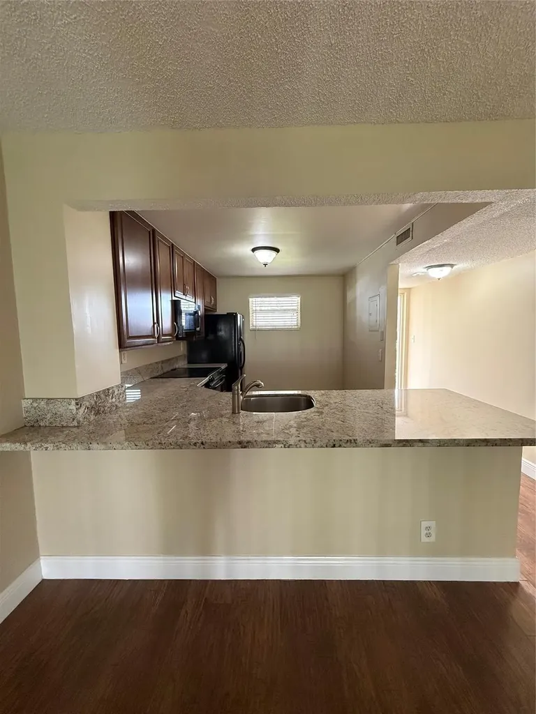 1200 NW 87th Avenue Coral Springs FL 33071