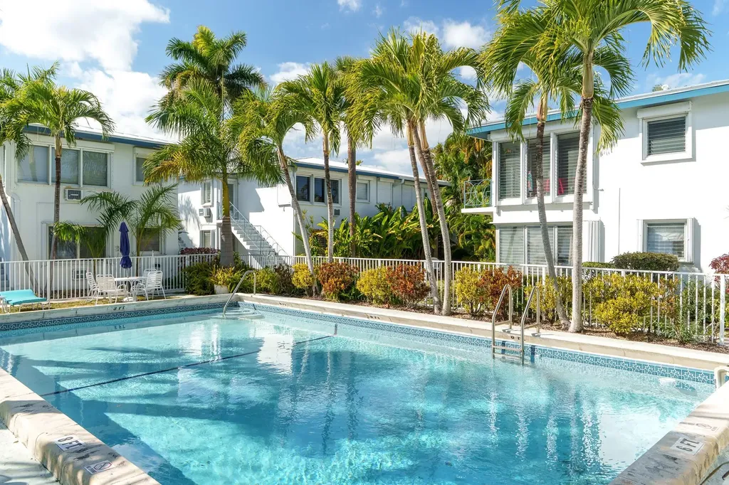 561 Bayshore Drive Fort Lauderdale FL 33304