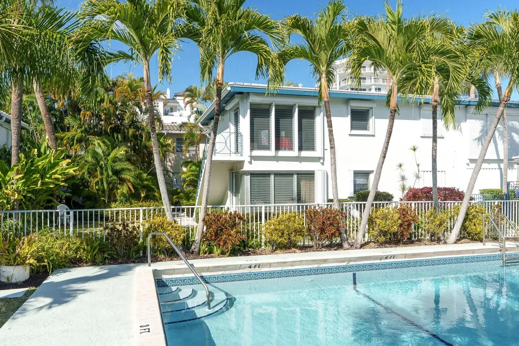 561 Bayshore Drive Fort Lauderdale FL 33304