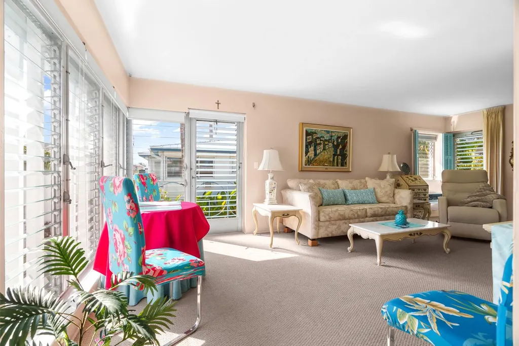 561 Bayshore Drive Fort Lauderdale FL 33304