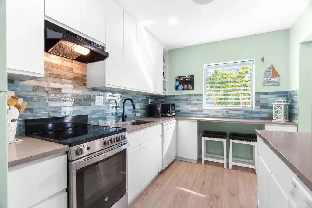 561 Bayshore Drive Fort Lauderdale FL 33304