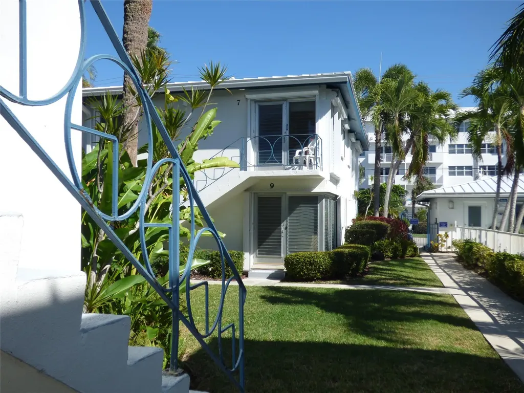 561 Bayshore Drive Fort Lauderdale FL 33304