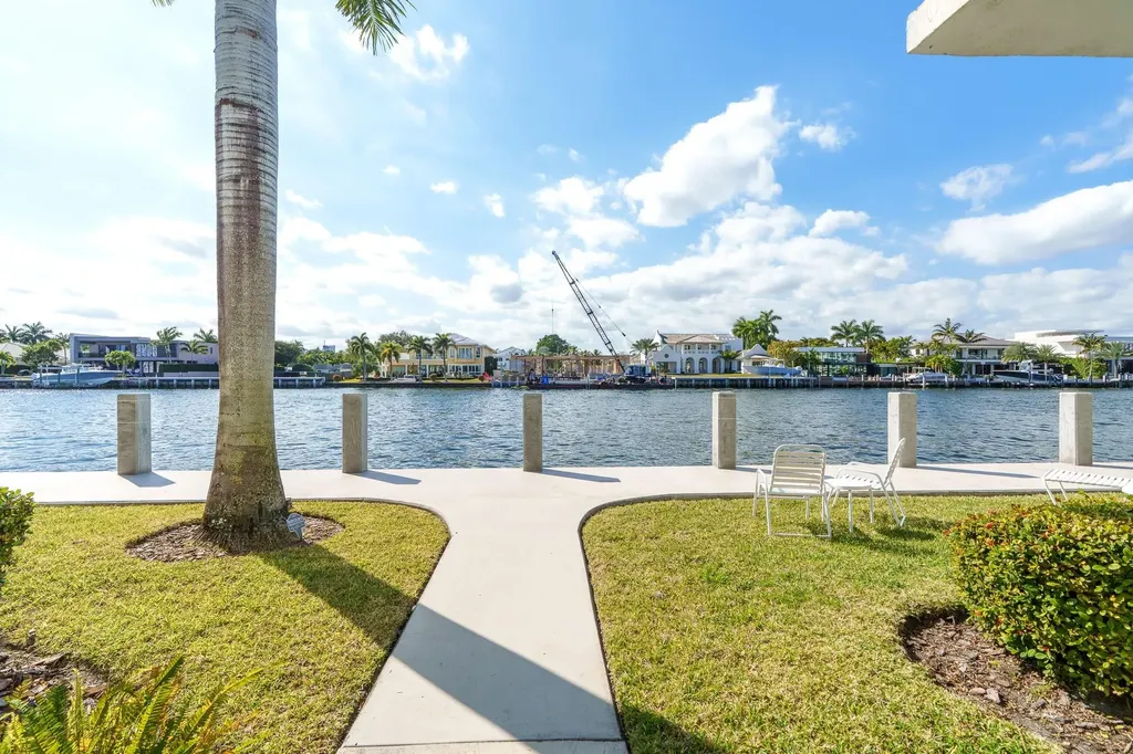 561 Bayshore Drive Fort Lauderdale FL 33304