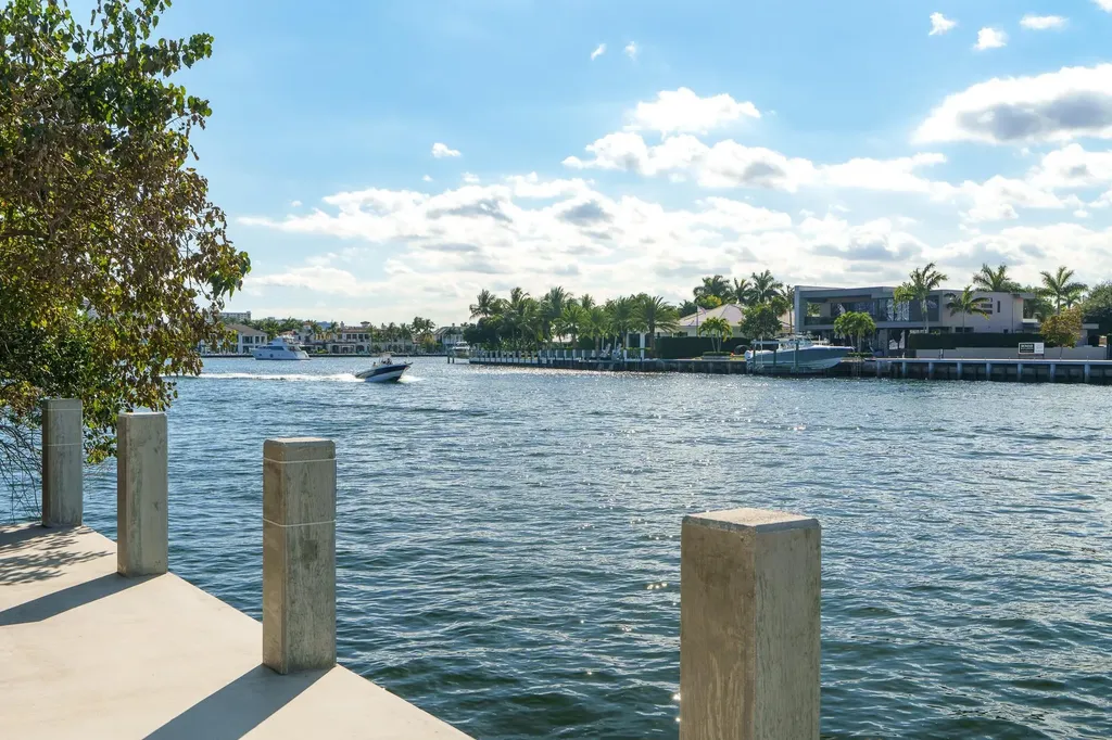 561 Bayshore Drive Fort Lauderdale FL 33304