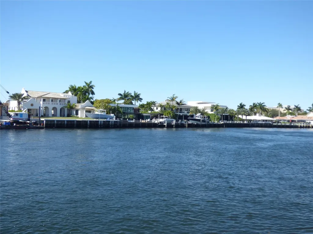 561 Bayshore Drive Fort Lauderdale FL 33304