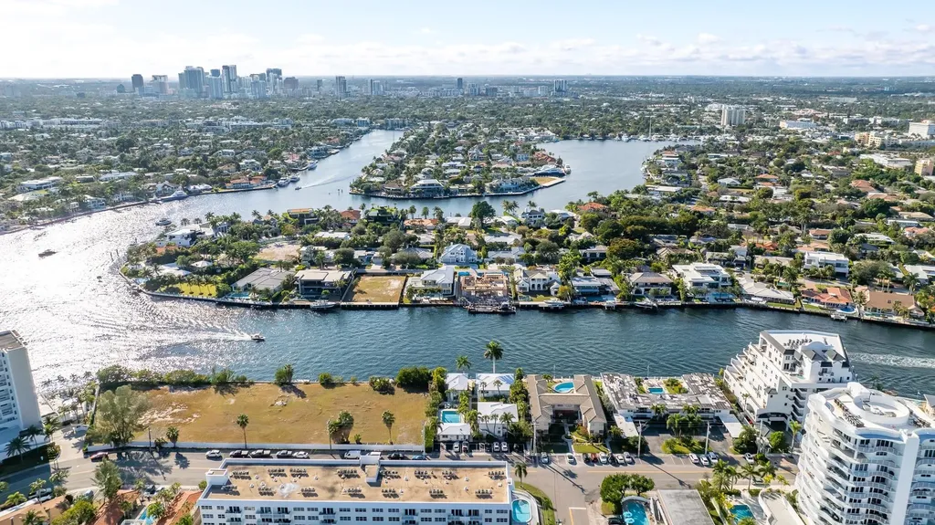561 Bayshore Drive Fort Lauderdale FL 33304