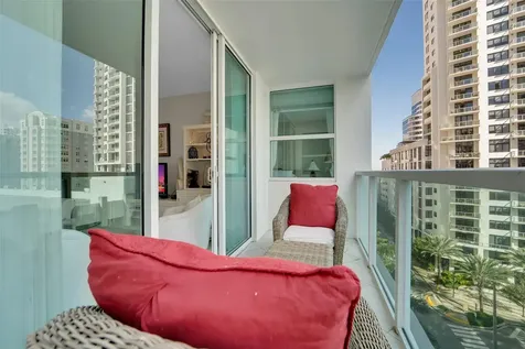 350 SE 2nd Street Fort Lauderdale FL 33301